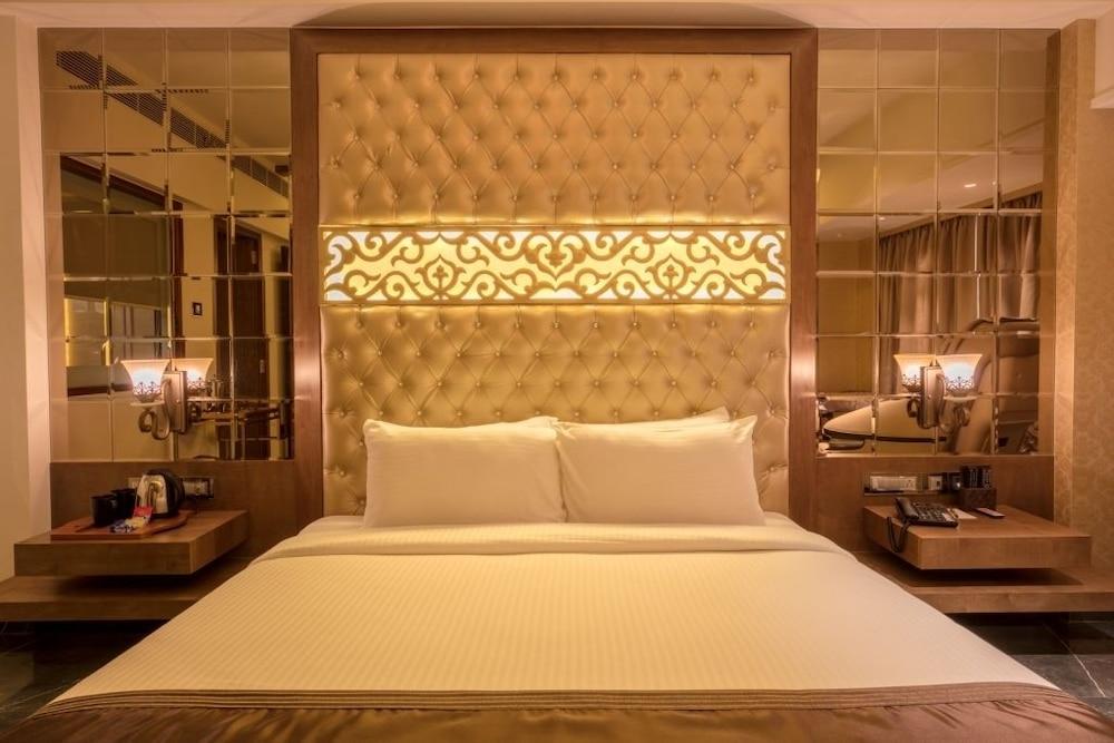 Hotel Peninsula Redpine Mumbai Exteriör bild