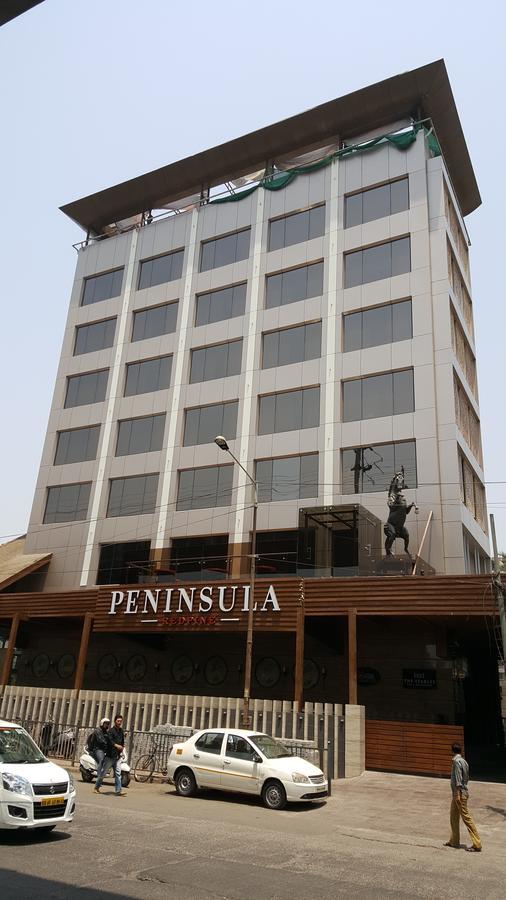 Hotel Peninsula Redpine Mumbai Exteriör bild